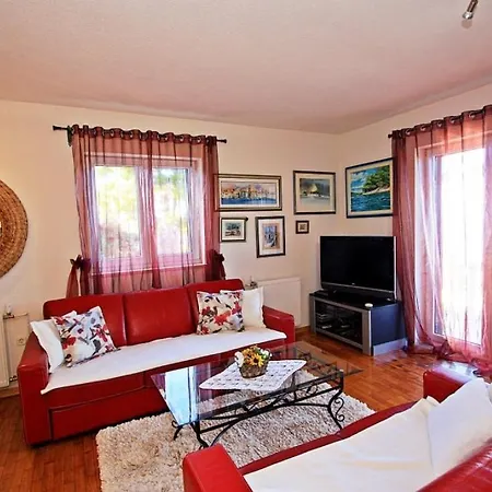 With Pool 度假居 *