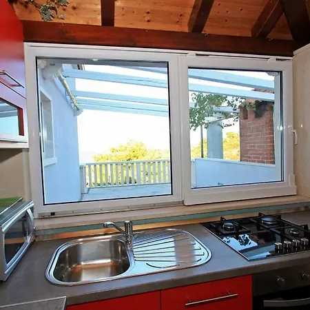 With Pool * 波斯蒂勒