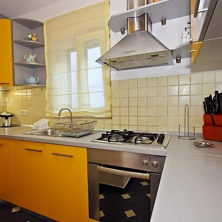 With Pool Dom wakacyjny Postira