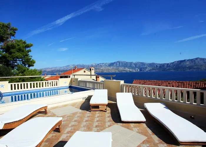 With Pool Дом отдыха Постира