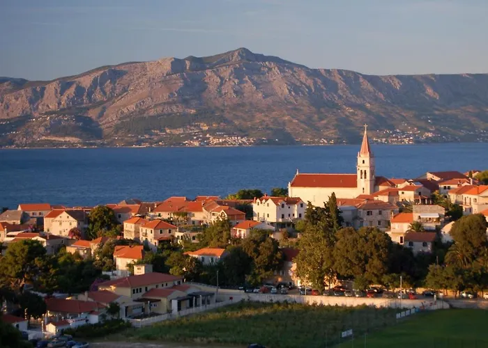 With Pool * Постира