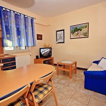 בית נופש With Pool *