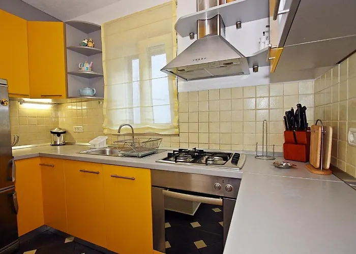 With Pool בית נופש פוסטיר